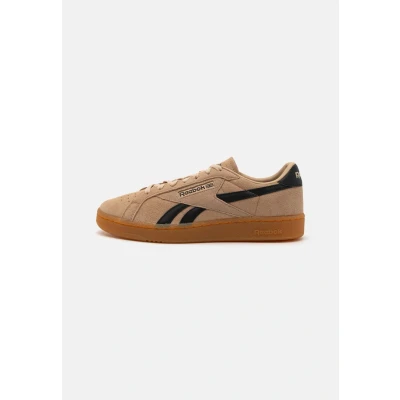 Image of Reebok Classic CLUB C Grounds UK Unisex Trainers, Size: 9.5, Tan/black Suede
