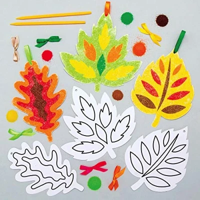 Image of Baker Ross AX279 Leaf Sand Art Decorations Pack of 6, for Kids Autumn Arts and Crafts Projects