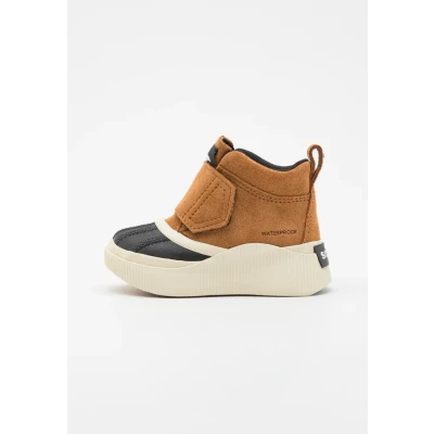 Image of Sorel Childrens OUT N About IV Strap Classic ankle boots for kids, Size: 12K, Taffy/black Leather/synthetics