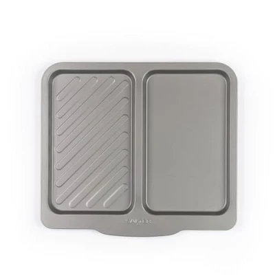 Image of Salter Essentials Split Baking Tray Non Stick Coating, Rectangular Dual Tray, Dishwasher Safe, Easy to Clean, Made in The UK, Durable Carbon Steel, Lightweight Oven Sheet, PFOA Free, BW13673