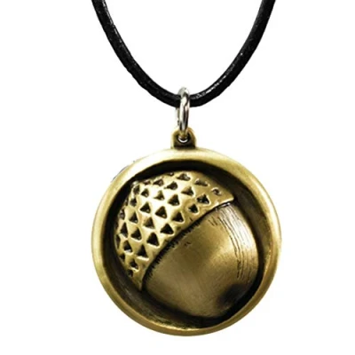 Image of The Noble Collection Bilbo Button Leather Chain from