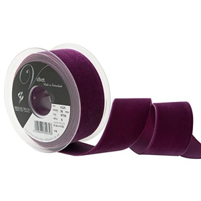 Image of Berisfords Velvet Ribbon, Fuchsia, 10.2 x 4.5 cm