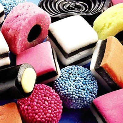 Image of Carte Blanche 3D Holographic Card Up Close Sweets