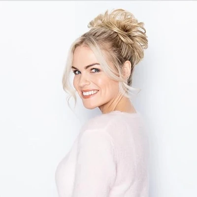 Image of Stranded International Fibre Flicky Messy Bun (112/600 Luna Sky)