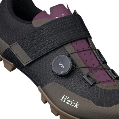 Image of Fizik Vento Ferox Carbon Clip in Cycling Shoes, Mud/Grape, Size 41 EU