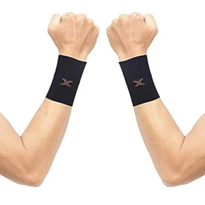 Image of Thx4COPPER Compression Wrist Sleeve Copper Infused Support for Men &amp;Women Improve Circulation and Recovery 1 Pair,Black,S