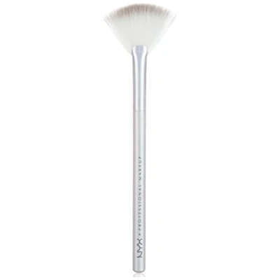 Image of NYX Professional Makeup Holographic Halo Brush Micro Fan, 0.021 kg