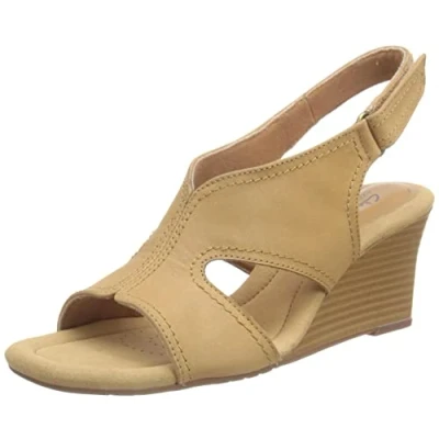 Image of Clarks Women&#039;s Kyarra Aster Sandal, Light Tan Lea, 5.5 UK