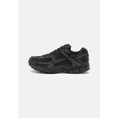 Image of Nike Sportswear ZOOM Vomero 5 Unisex Trainers, Size: 7.5, Black Synthetics/textile