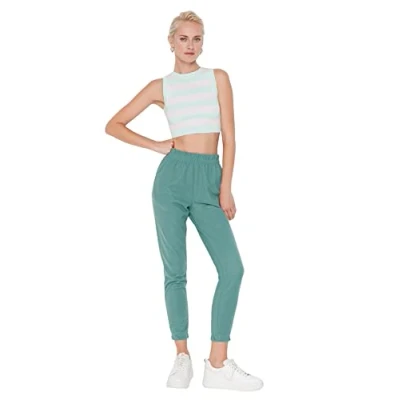 Image of Trendyol Women Normal Waist Straight Leg Jogger Tracksuit Bottoms Grün