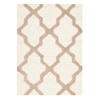 Image of SAFAVIEH Trellis Rug for Living Room, Dining Bedroom Cambridge Collection, Short Pile, in Ivory and Beige, 76 X 244 cm