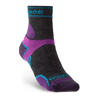 Image of Women&#039;s Lightweight Merino Performance ¾ Crew Socks
