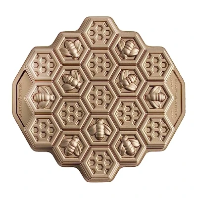 Image of Nordic Ware Honeycomb Pull Apart Dessert Bundt Cake Pan, Original Cast Aluminium Tin, Geometric Pattern, Mould Made in the USA, Colour: Gold, 10 Cup Capacity