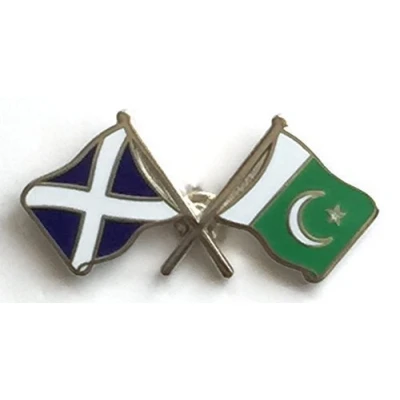 Image of Scotland &amp; Pakistan Flags Friendship Courtesy Enamel Lapel Pin Badge T1065