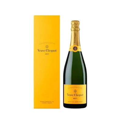 Image of Veuve Clicquot Yellow Label Champagne, Gift Box, 75cl