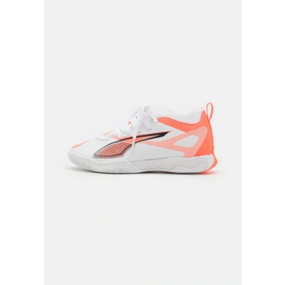 Image of Puma Ultra 5 Match IT MID JR Unisex Indoor football boots for kids, Size: 4.5, White/black/glowing red Synthetics/textile