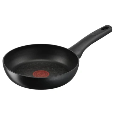 Image of Tefal G28802 Hard Titanium On Frying Pan 20 cm, Aluminium, Safe Non Stick Coating, Thermal Signal Temperature Indicator, Suitable for All Hob Types, Induction Cookers, Black