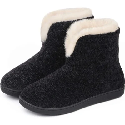 Image of DUNLOP Ladies Famous Slipper Boots, Soft Furry Upper Warm Lining Pom Poms (Black V, UK Footwear Size System, Adult, Women, Numeric, Medium, 5)