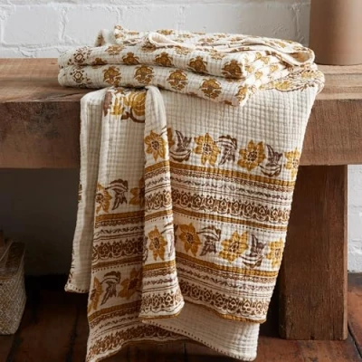 Image of Pineapple Elephant Ines Floral Cotton Matelassé 130x170cm Bedspread Yellow