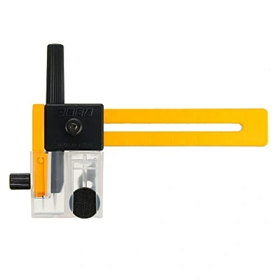 Image of ExcLent Utility Knife, CMP 1 Safety Rotary Circle Cutter with 4 Pieces Blades Set, Yellow, Plastic