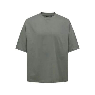 Image of ONLY &amp; SONS Men&#039;s Onsmillenium Ovz SS Tee Noos T Shirt, Castor Gray, L