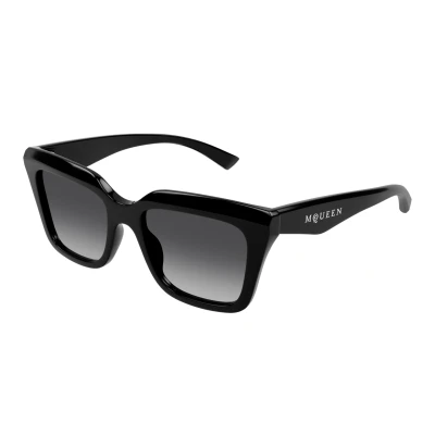 Image of Alexander McQueen Woman AM0473S 001 Sunglasses Acetate Black Grey Squared