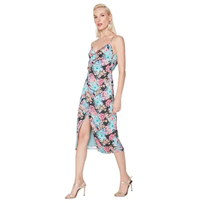 Image of Trendyol FeMan Midi Basic Regular fit Woven Dress