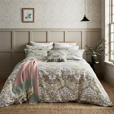Image of Morris &amp; Co Severn Duvet Cover Double Cochineal Pink