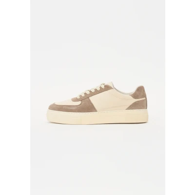 Image of Selected Homme Slhharald MIX Trainers, Men&#039;s, Size: 6, Greige Suede