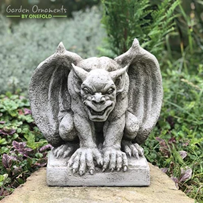 Image of ONEFOLD STONE WING GARGOYLE DETAILED HAND CAST GARDEN ORNAMENT/STATUE/SCULPTURE