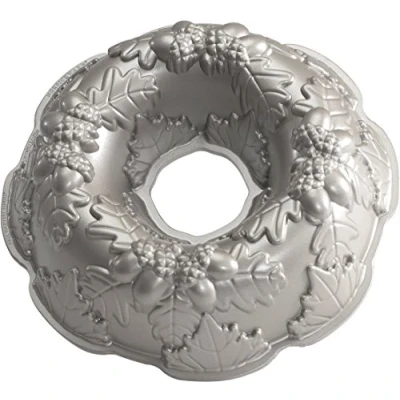 Image of Nordic Ware Autumn Wreath Bundt Tin