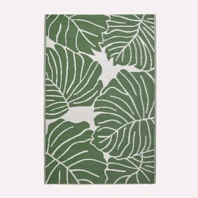 Image of HOMESCAPES Luxury Large Outdoor Rugs for Garden Patio Waterproof Recycled Plastic Mat Carpet 120 x 180cm Reversible White &amp; Green Leaf Rug Ada, Indoor/Outside Portable, Seamless