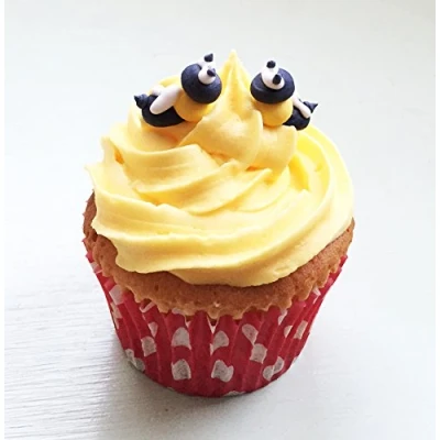 Image of 12 Sugar Mini Bees Beautiful Edible Cake Decorations