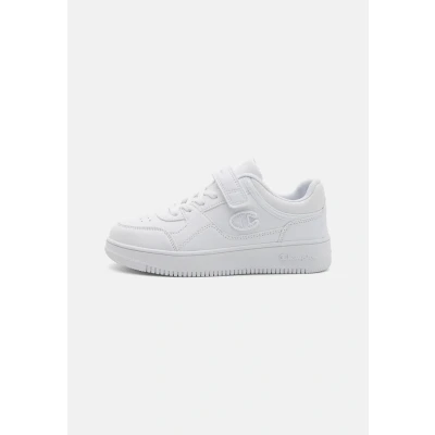 Image of Champion Rebound LOW Unisex Basketball shoes for kids, Size: 11.5, Triple whtite Pu