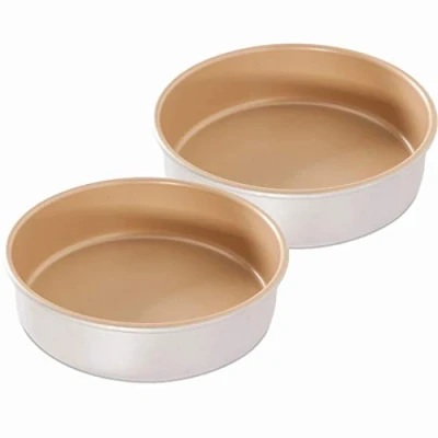 Image of Nordic Ware 46954AMZ 9&quot; Round Non Stick Natural Aluminum Cake Pans, 2 Pack, Metallic
