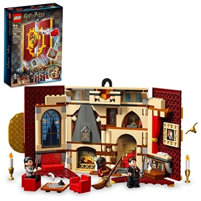 Image of LEGO Harry Potter Gryffindor House Banner Set 76409, Hogwarts Castle Common Room Toy or Wall Display, Fold Up Travel Toy, Collectible with 3 Minifigures,Black,golden,Medium