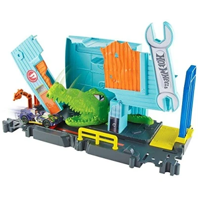 Image of Hot Wheels City Gator Garage Attack Play Set