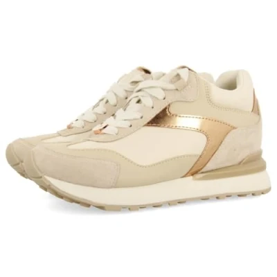 Image of Gioseppo CASTILE women&#039;s Shoes (Trainers) in Beige