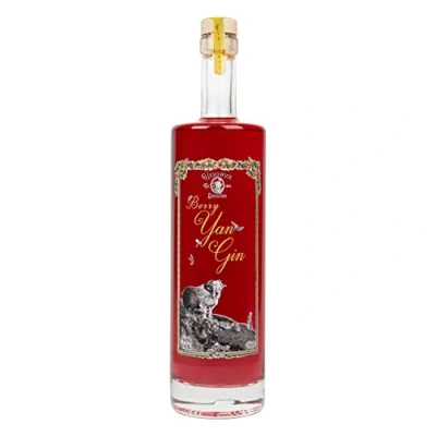 Image of Herdwick Distillery Berry Yan Gin 40% ABV Premium Small Batch, 10 Botanicals &amp; Fruity Berries, Enjoy with Ice Tonic, Handcrafted in the Lake District, Gluten Free, Vegan 70cl Bottle