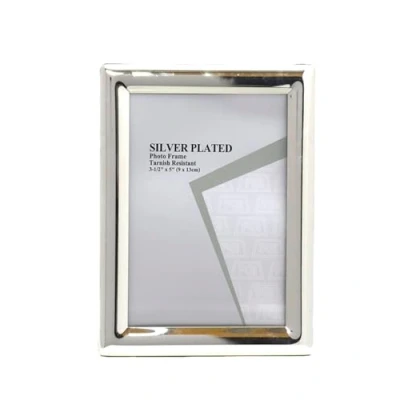 Image of Silver Plated Curved Edge Photo Frame (Silver, 3.5 x 5&quot;)