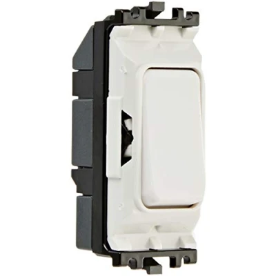 Image of MK (ELECTRIC) Edge 10 Amp SP 1 Way White Switch Module with Plastic Rocker