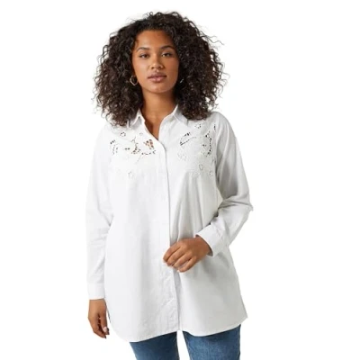 Image of EVANS Curve Embroidered Floral Shirt Women&#039;s Plus Size White