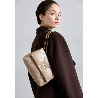 Image of Tory Burch KIRA Diamond Quilt Small Convertible Shoulder BAG Across body bag, Women&#039;s, Size: One Size, Taupe oak