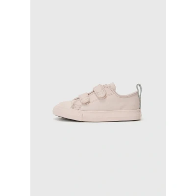 Image of Converse Chuck Taylor ALL STAR Unisex Trainers for kids, Size: 3K, Light pink shoes