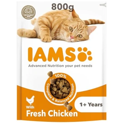Image of IAMS Complete Dry Cat Food for Adult 1+ Cats with Chicken 800 g