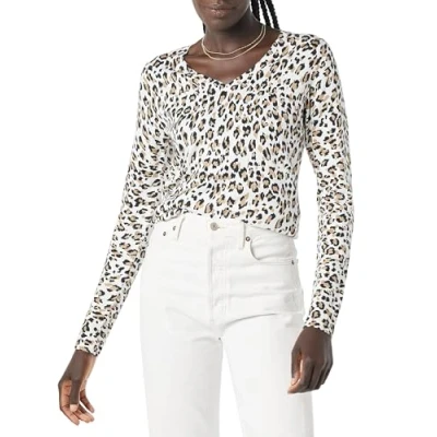Image of Amazon Essentials Women&#039;s Classic Fit Lightweight Long Sleeve V Neck Jumper (Available in Plus Size), White Cheetah, M