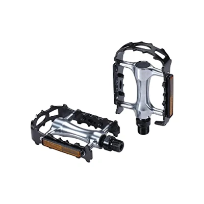 Image of BBB Cycling BigFeet 2.0 Flat City Bike Pedals with Reflectors 9/16&quot; Cycle and Perfect Grip BPD 16B, Black