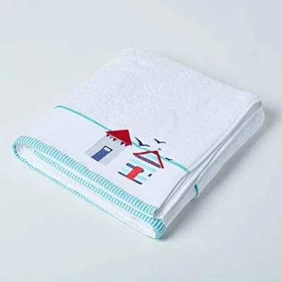 Image of HOMESCAPES Beach Hut Embroidered Bath Sheet Blue, Red &amp; White Seaside Patterned Extra Large Towel 100% Cotton 550 GSM Super Absorbent Fluffy Holiday Jumbo for Pool or Gym