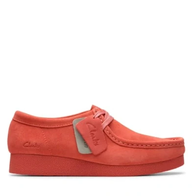 Image of Clarks Women&#039;s WallabeeEVO Sneaker, Coral Suede, 4 UK