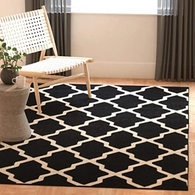 Image of SAFAVIEH Trellis Rug for Living Room, Dining Bedroom Cambridge Collection, Short Pile, in Black and Ivory, 91 X 152 cm